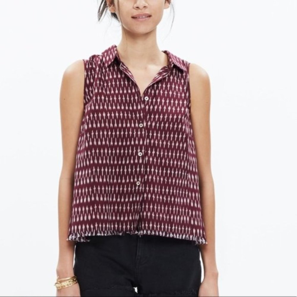 Sleeveless Maroon Patterned Button-Down Top